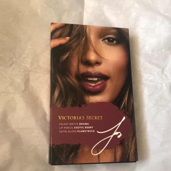 Victoria's Secret Makeup Nwot Victorias Secret Jasmines Lip Kit Lip